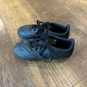 Adidas predator kid’s soccer cleats